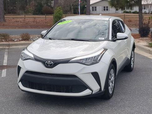 Used 2021 Toyota C-HR LE image 8