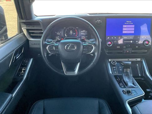 Used 2024 Lexus GX 550 image 6