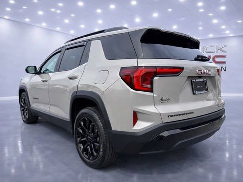 Used 2026 GMC Terrain Elevation w/ Black Edition image 6