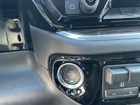 New 2026 Chevrolet Silverado 1500 LT Trail Boss w/ Convenience Package II AWD/4WD image 18