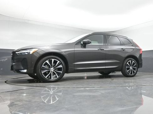 Used 2023 Volvo XC60 B5 Plus w/ Climate Package AWD/4WD image 38