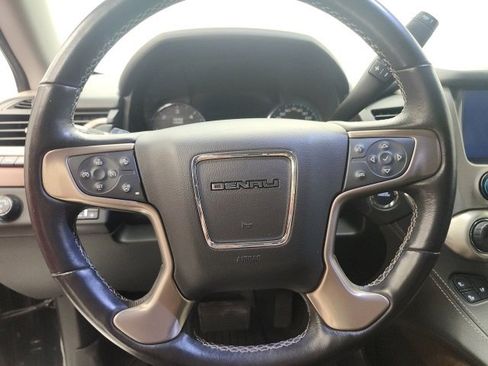 Used 2019 GMC Yukon Denali w/ Denali Ultimate Package image 28