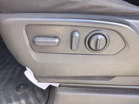 Used 2022 Chevrolet Silverado 1500 LT image 28