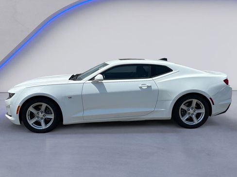 Used 2023 Chevrolet Camaro LT RWD image 3