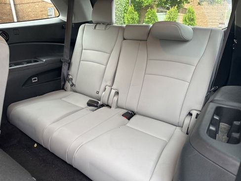 Used 2022 Honda Pilot Special Edition image 13