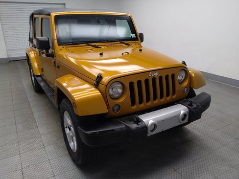 Used 2014 Jeep Wrangler Unlimited Sahara w/ Connectivity Group image 13