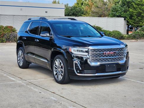 Used 2021 GMC Acadia Denali w/ Denali Technology Package image 3
