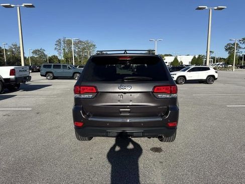 Used 2021 Jeep Grand Cherokee Limited image 4