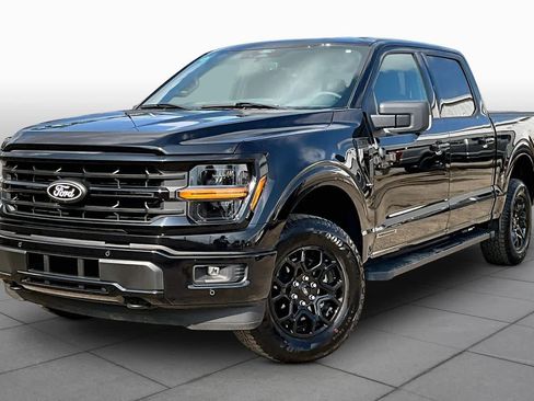 Certified 2025 Ford F150 XLT w/ Equipment Group 302A MID AWD/4WD image 40