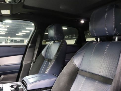 Used 2019 Land Rover Range Rover Velar R-Dynamic SE image 11