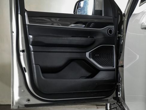 Used 2022 Jeep Wagoneer Series II image 33