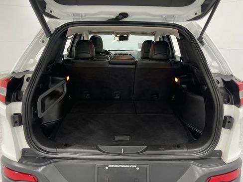 Used 2018 Jeep Cherokee Limited w/ Technology Group image 27