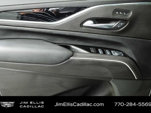 Certified 2024 Cadillac Escalade Sport AWD/4WD image 6