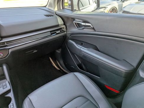 Certified 2026 Kia Sportage SX AWD/4WD image 19