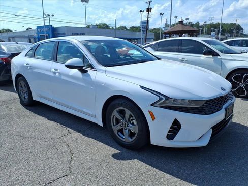 Used 2021 Kia K5 LXS FWD image 2
