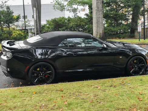 Used 2020 Chevrolet Camaro SS image 11