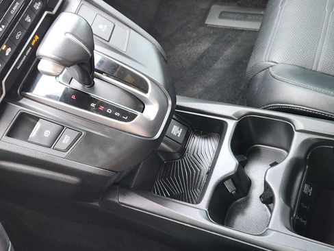 Certified 2018 Honda CR-V Touring image 19