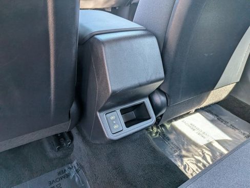 Used 2025 Kia K4 LXS image 16