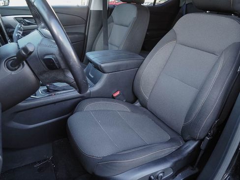 Used 2019 Chevrolet Traverse LT FWD image 8