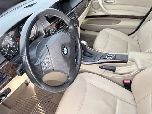 Used 2010 BMW 328i xDrive Sedan image 14