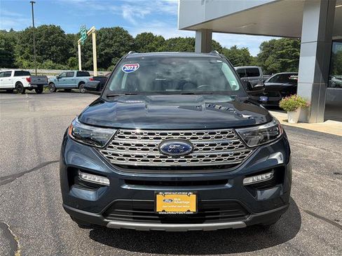 Certified 2023 Ford Explorer Limited w/ Equipment Group 301A AWD/4WD image 2