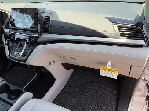 New 2026 Honda Odyssey Touring image 20