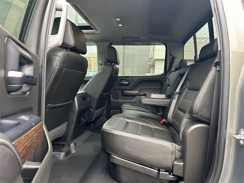 Used 2018 GMC Sierra 1500 Denali w/ Denali Ultimate Package image 18