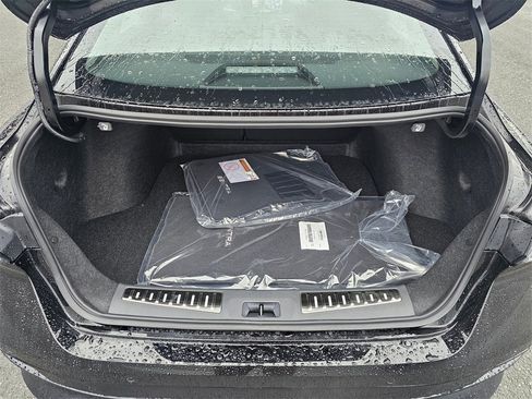 New 2026 Nissan Sentra SR w/ SR Premium Package image 23