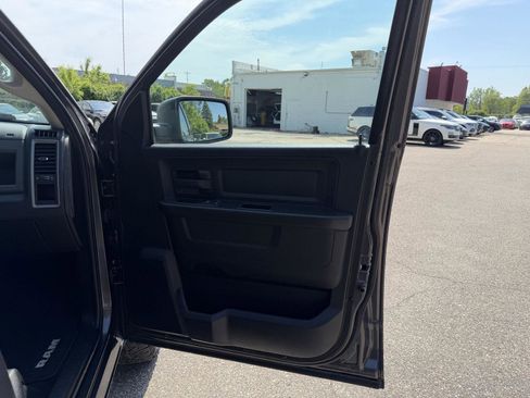 Used 2015 RAM 1500 Express AWD/4WD image 22