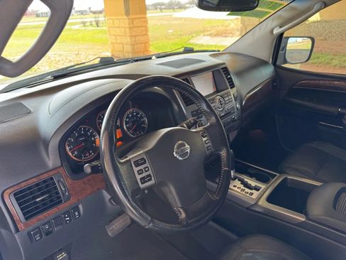 Used 2011 Nissan Armada Platinum w/ 2nd Row Captain Seat Pkg RWD image 10