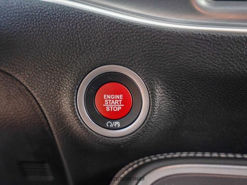 Used 2020 Dodge Challenger SRT Hellcat Redeye image 39