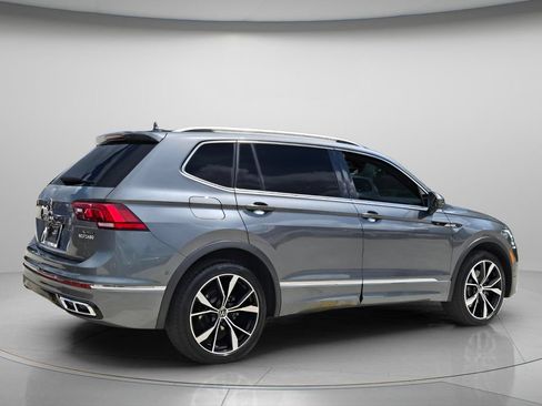 Certified 2022 Volkswagen Tiguan SEL R-Line AWD/4WD image 6