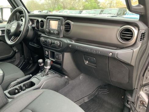 Used 2020 Jeep Wrangler Unlimited Sport image 47