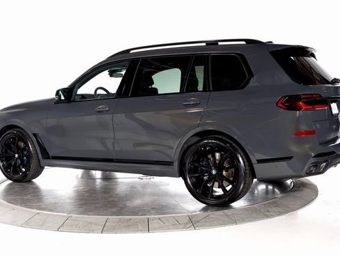 Used 2024 BMW X7 M60i w/ Executive Package image 3