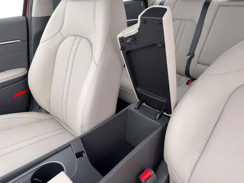 New 2026 Hyundai Sonata Limited FWD image 11