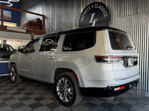 Used 2022 Jeep Grand Wagoneer Series II w/ Premium Group II AWD/4WD image 4