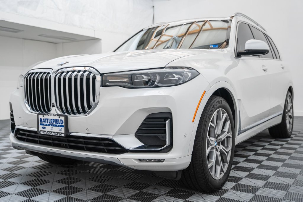 Used 2020 BMW X7 xDrive40i w/ Cold Weather Package AWD/4WD image 3