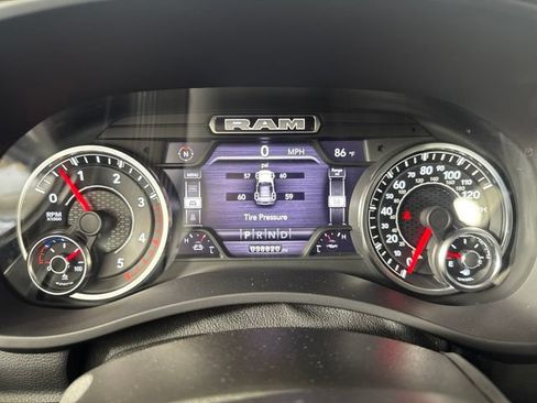 Used 2022 RAM 2500 Laramie AWD/4WD image 18
