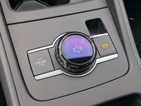 New 2026 Volkswagen Tiguan SE R-Line AWD/4WD image 13
