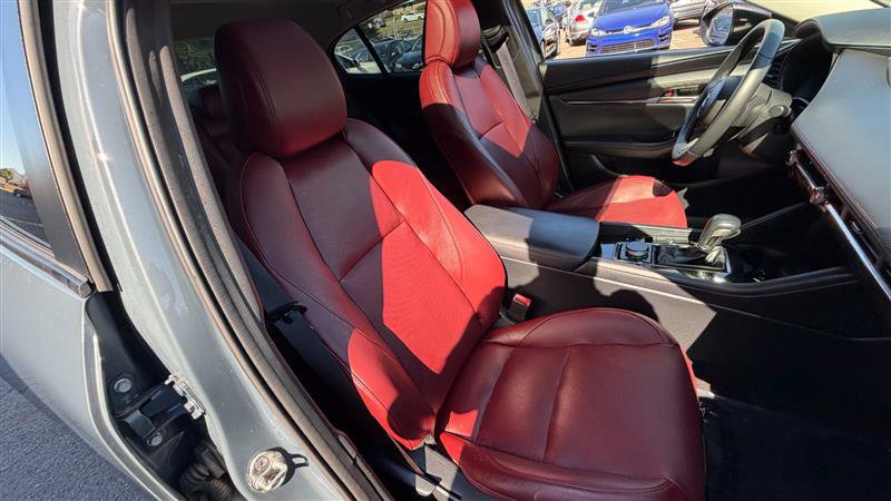 Used 2023 MAZDA MAZDA3 s FWD image 7
