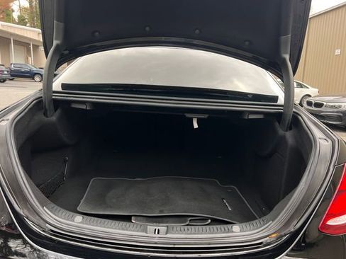 Used 2018 Mercedes-Benz E 300 E 300 image 30