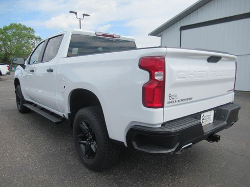 Used 2021 Chevrolet Silverado 1500 Custom Trail Boss AWD/4WD image 7