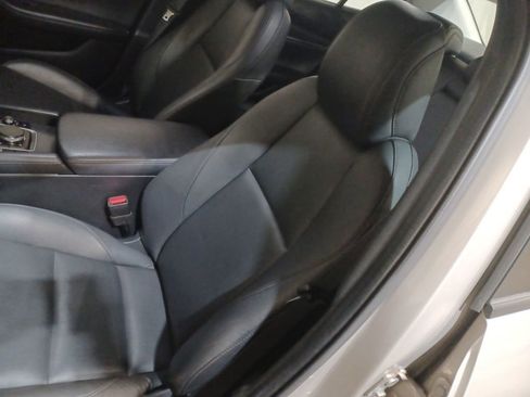 Used 2023 MAZDA MAZDA3 s image 13