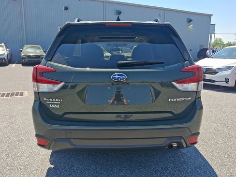 Certified 2024 Subaru Forester Premium AWD/4WD image 6