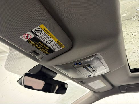 Used 2018 Toyota Highlander XLE image 31