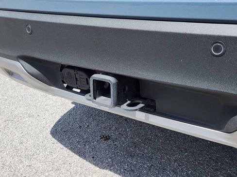 Used 2025 Ford Explorer Active w/ Active Comfort Package image 10