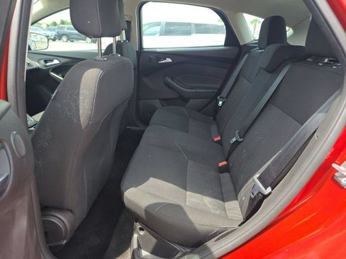 Used 2018 Ford Focus SEL FWD image 6