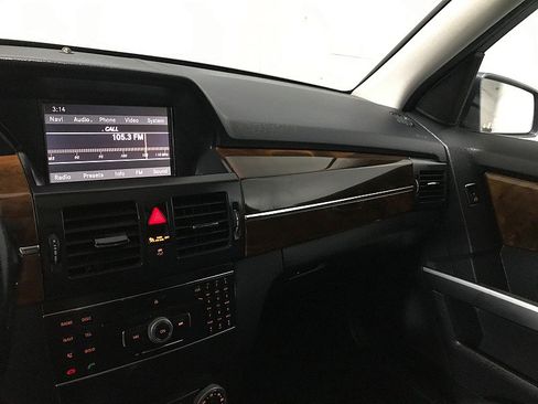 Used 2012 Mercedes-Benz GLK 350 2WD image 27