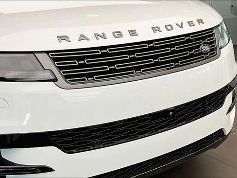 Used 2024 Land Rover Range Rover Sport SE AWD/4WD image 32