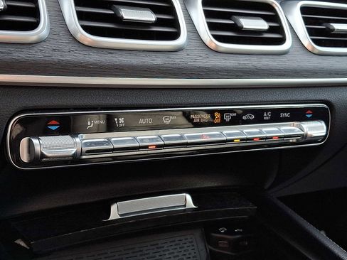 Certified 2022 Mercedes-Benz GLS 450 4MATIC image 14